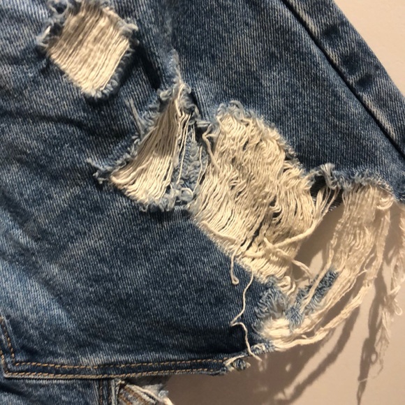 Mini jean skirt - Picture 2 of 4